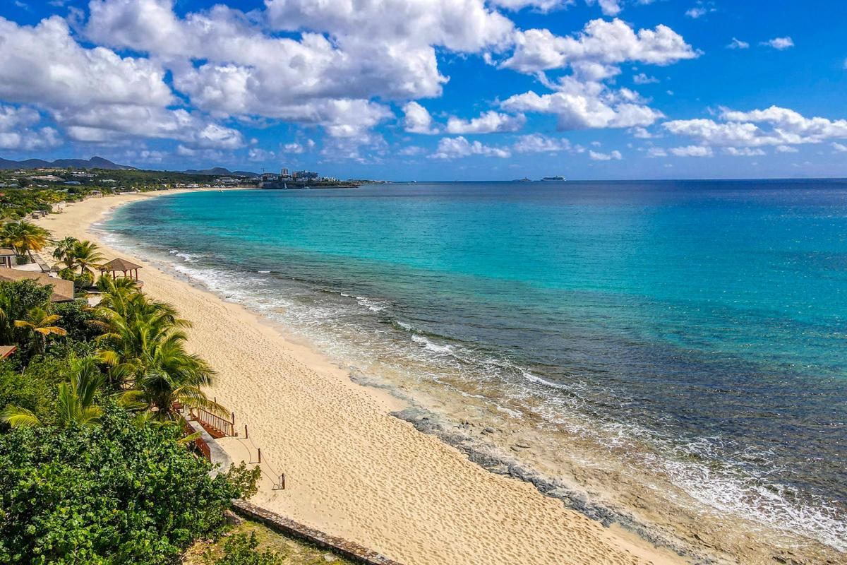 Villa rental St Martin - Beach